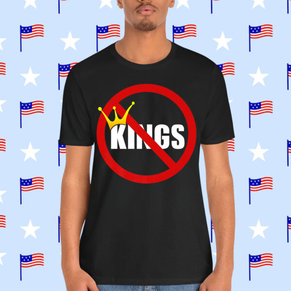 Apparel NO KINGS Premium T-Shirt