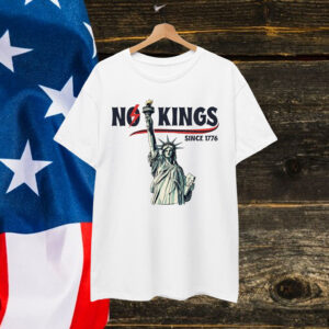 No Kings Since 1776 Resist Crop Shirt