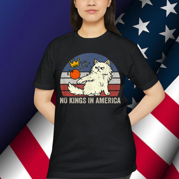 No Kings In America Black Cat Political Anti Trump Protest T-Shirt