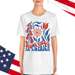 Retro Floral 70s tee Women No King In American Shirt